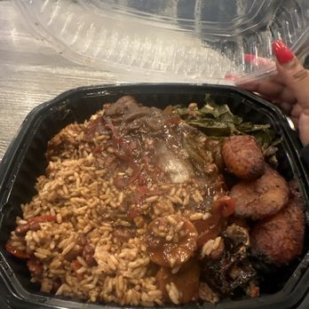 Cutlass Grille - Brown stew snapper spicy, peas and rice, collars and plantain. - Caribbean Near Me - Chesapeake, Virginia Cutlass Grille - Brown stew snapper spicy, peas and rice, collars and plantain. - Caribbean Near Me - Chesapeake, Virginia