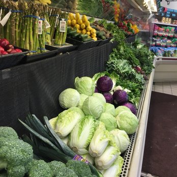 Apple Valley Market - a produce section of a grocery store - Grocery Near Me - Berrien Springs, Michigan