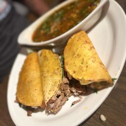 Las 3 Hermanas - Three deep fried shredded meat tacos so good!