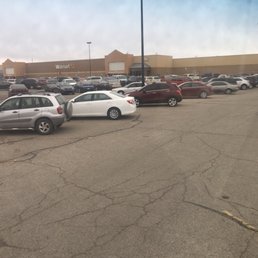 Lot for Walmart Superstore the day before Christmas Eve. Filling fast Lot for Walmart Superstore the day before Christmas Eve. Filling fast