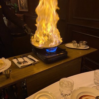 Hy's Steak House - Dessert flambé - Steakhouses Near Me - Honolulu, Hawaii