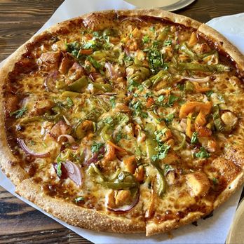 Institution Ale Company - Chipotle, barbecue chicken pizza - Breweries Near Me - Camarillo, California Institution Ale Company - Chipotle, barbecue chicken pizza - Breweries Near Me - Camarillo, California