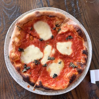 V2 Wine Bar - Margherita Pizza - New American Near Me - Youngstown, Ohio V2 Wine Bar - Margherita Pizza - New American Near Me - Youngstown, Ohio