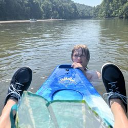 Caveman Floating - Tandem kayak on the Meramec River