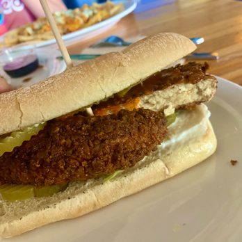 Green Restaurant - Nashville Hot Style "Chicken" Sandwich - Vegetarian Near Me - Tempe, Arizona Green Restaurant - Nashville Hot Style "Chicken" Sandwich - Vegetarian Near Me - Tempe, Arizona