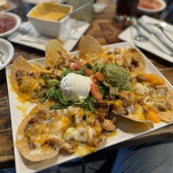 Campuzano’s Fine Mexican Food - Fajita chicken nachos