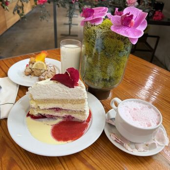 Extraordinary Desserts - Bakeries Near Me - San Diego, California