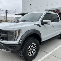 Roberts Motors
