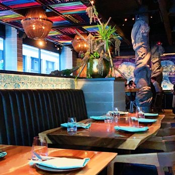 Ruka - Dining area - Sushi Bars Near Me - Boston, Massachusetts