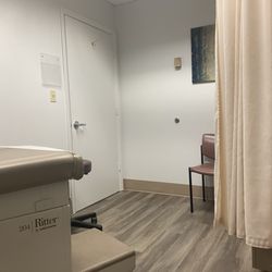 McKenzie Medical Associates - Exam room
