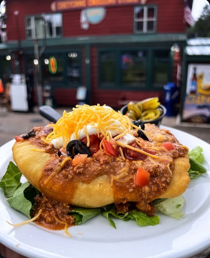 Cheyenne Crossing Store Logo