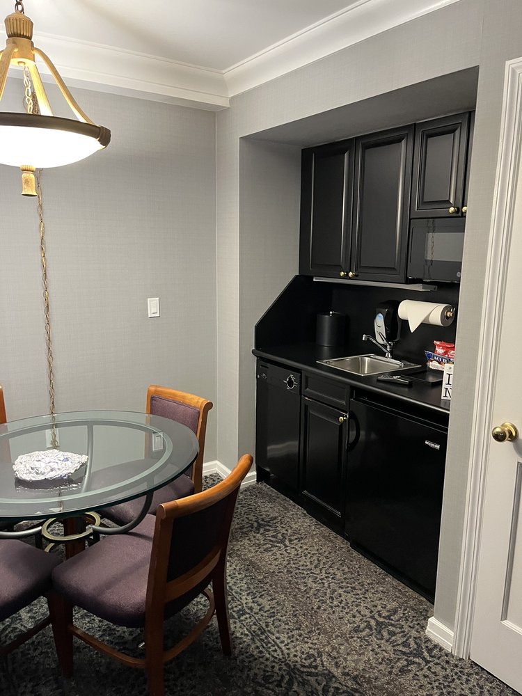 THE MANHATTAN CLUB 224 Photos & 164 Reviews 200 W 56th St, New York, New York Hotels