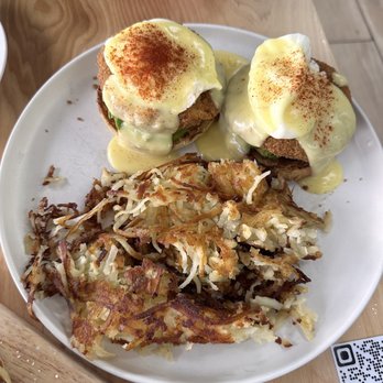 The Breeze Cafe - Crab Benedict - Breakfast & Brunch Near Me - Newark, California The Breeze Cafe - Crab Benedict - Breakfast & Brunch Near Me - Newark, California