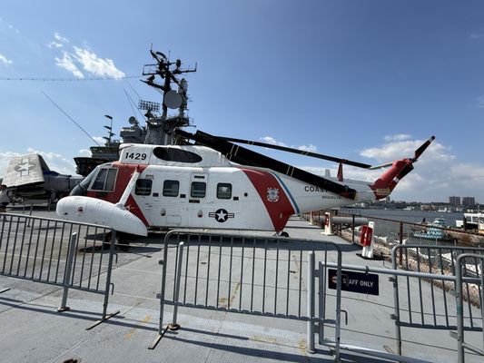 Intrepid Museum by null