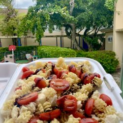 Caprese pasta salad