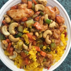 Chicken with cashews lunch special