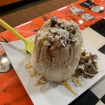 Vampire Penguin - Build your own $11 large - Desserts Near Me - Fresno, California Vampire Penguin - Build your own $11 large - Desserts Near Me - Fresno, California