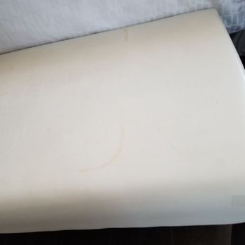 Hotel Deco Omaha, Tapestry Collection by Hilton - Stains on furniture - Hotels Near Me - Omaha, Nebraska Hotel Deco Omaha, Tapestry Collection by Hilton - Stains on furniture - Hotels Near Me - Omaha, Nebraska