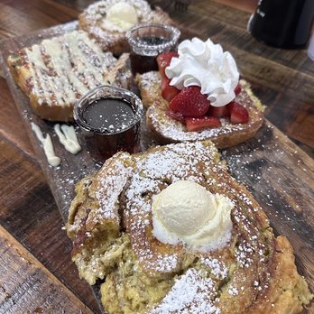 Biscuits Cafe - French toast - Breakfast & Brunch Near Me - Glendale, Arizona Biscuits Cafe - French toast - Breakfast & Brunch Near Me - Glendale, Arizona