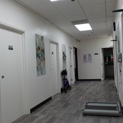 KCS Health Center - Lincoln - KCS Health Center - Lincoln [Hallways]