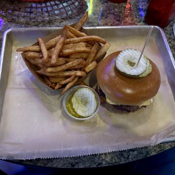 Geno's Bar & Grill - Single Cheese Burger - American Near Me - Omaha, Nebraska Geno's Bar & Grill - Single Cheese Burger - American Near Me - Omaha, Nebraska