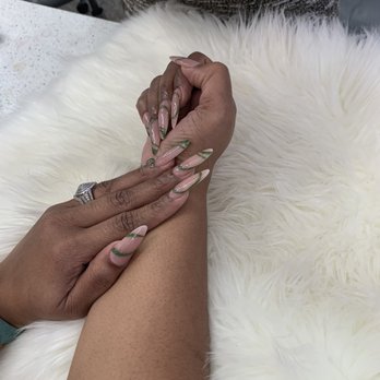 Tipsy Nails spa - Nail Salons Near Me - Long Beach, California