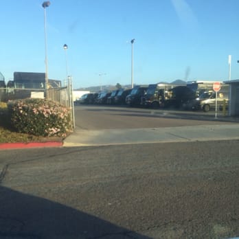 UPS Customer Center - 100's of trucks and none of them can help me!!!!! Ugh - Shipping Centers Near Me - San Marcos, California