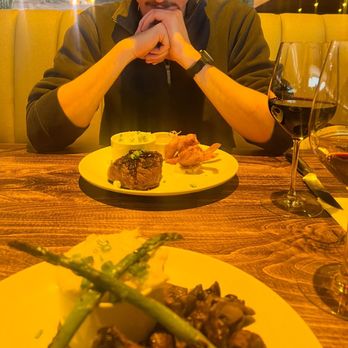 Land Ocean Restaurant Reno - SURF and TURF - New American Near Me - Reno, Nevada