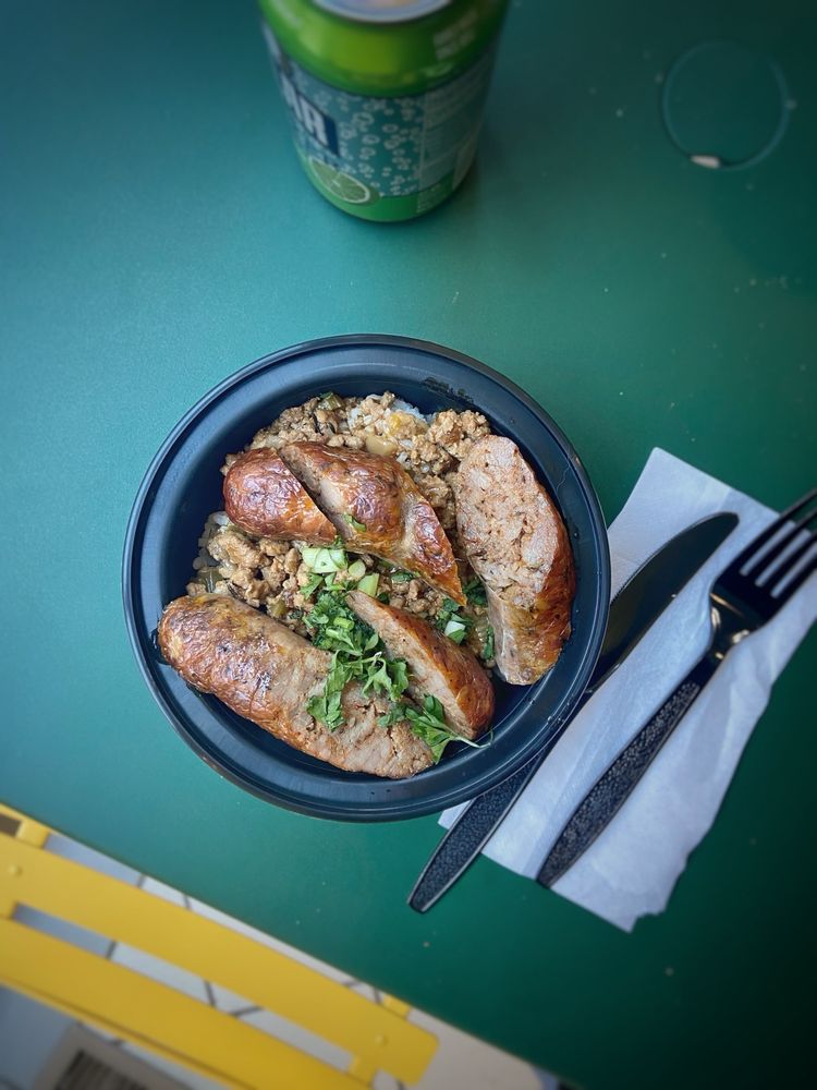 Amatuli Sausage Logo