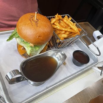 Brooklyn Dip And Burger - Burger - Burgers Near Me - Mineola, New York