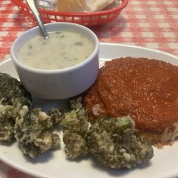 Pardiqmano, fried broccoli and Italian soup.