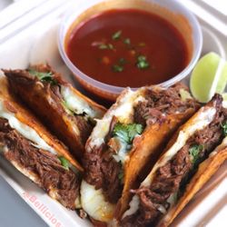 Bellicioso Catering - Quesabirrias & Consomé
