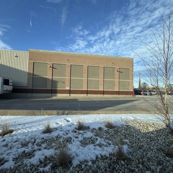 Costco - Side parking lot - Wholesale Stores Near Me - Chicago, Illinois Costco - Side parking lot - Wholesale Stores Near Me - Chicago, Illinois