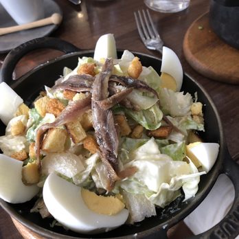 Les Cocottes - Ritz Cesar salad - Bistros Near Me - Paris, 01 Les Cocottes - Ritz Cesar salad - Bistros Near Me - Paris, 01