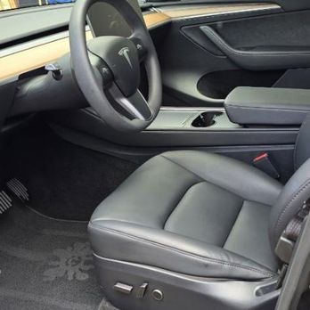 Negro's No Spot Detailing - Driver side - Auto Detailing Near Me - Medley, Florida
