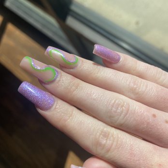 The Nail Lounge - Full set with design - Nail Salons Near Me - Moore, Oklahoma