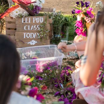 DH Catering + Event Planning - Flower Lei Po'o Class - Party & Event Planning Near Me - Honolulu, Hawaii