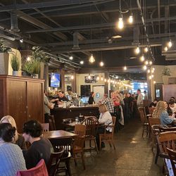 Jackson Street Tavern - Seating is enough, not too much.