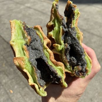 Kuih Cafe - Desserts Near Me - New York, New York