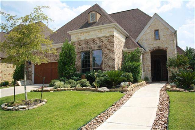 Slide of Best Roofing & Siding