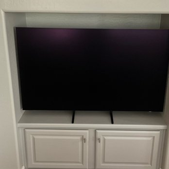 Pro Home Entertainment - New Samsung 55" TV in Living Room - TV Mounting Near Me Pro Home Entertainment - New Samsung 55" TV in Living Room - TV Mounting Near Me
