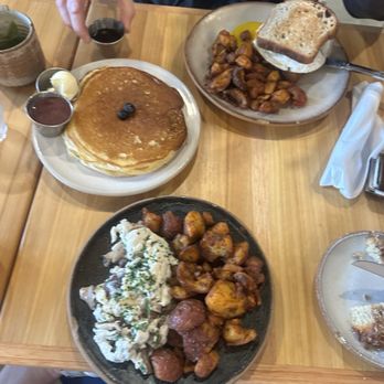 Bearcat CBD - All the good mushroom scramble egg white, breakfast sandwich with sausage and blueberry pancakes - Coffee & Tea Near Me - New Orleans, Louisiana Bearcat CBD - All the good mushroom scramble egg white, breakfast sandwich with sausage and blueberry pancakes - Coffee & Tea Near Me - New Orleans, Louisiana