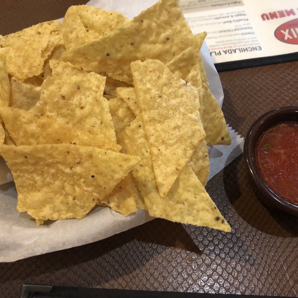 El Fenix - Chips & salsa - Mexican Near Me - Dallas, Texas El Fenix - Chips & salsa - Mexican Near Me - Dallas, Texas