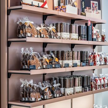 Läderach - Chocolatiers & Shops Near Me - Tukwila, Washington Läderach - Chocolatiers & Shops Near Me - Tukwila, Washington