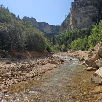 Kolob Canyons - Ashdown Gorge - Hiking Near Me - New Harmony, Utah Kolob Canyons - Ashdown Gorge - Hiking Near Me - New Harmony, Utah