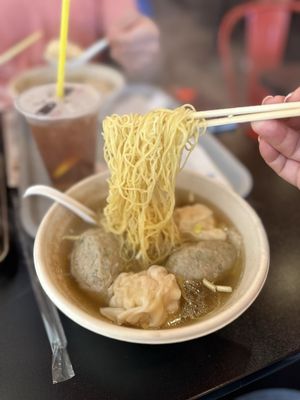 Maxi’s Noodle 2 by null