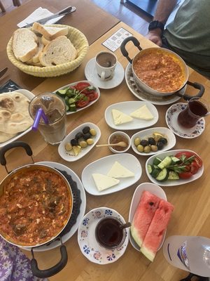 Yiğit Sofram Gözleme ve Kahvaltı by null