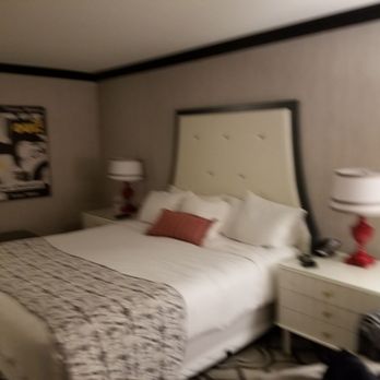 Paris Las Vegas Review What To Really Expect If You Stay