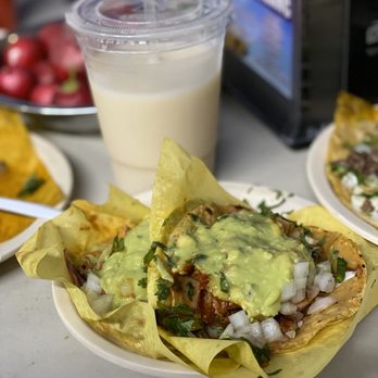 Tacos El Franc - Adobado Tacos, Horchata - Tacos Near Me - Tijuana, BCN