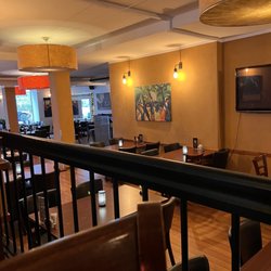 Floras Café